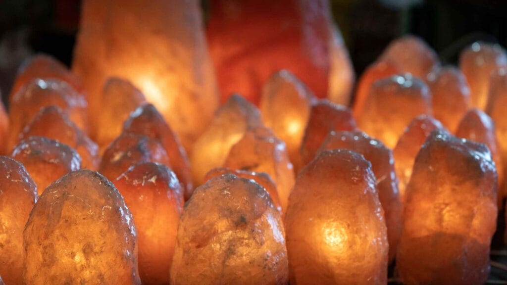 <strong>Where to Buy Himalayan Salt Lamp? Original & Natural Pink Lamp</strong> 2 Where to Buy Himalayan Salt Lamp
